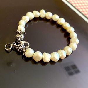 Fresh water pearl bracelet